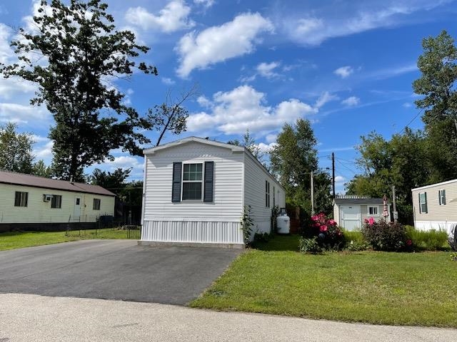 47 Hazel Drive Concord, NH 03301 - Photo 2 of 30