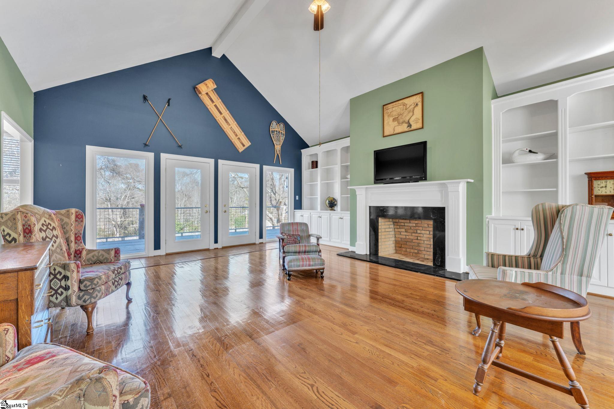 1611 Saluda Dam Road Easley, SC 29640 - Photo 4 of 48