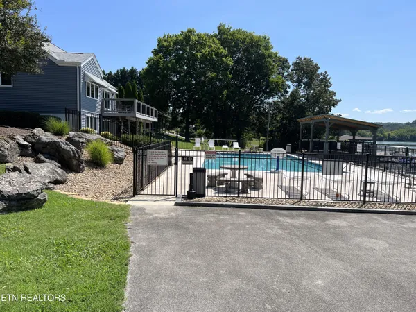 $75,000 | 300 Southshore Drive, Greenback, TN 37742