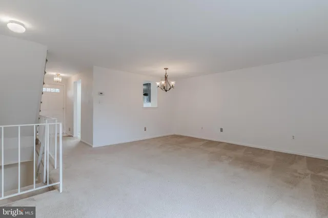 $2,150 | 14405 Black Horse Court, Centreville, VA 20120