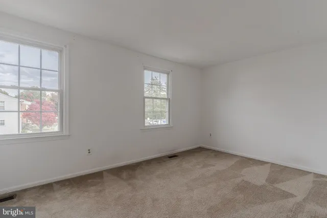 $2,150 | 14405 Black Horse Court, Centreville, VA 20120