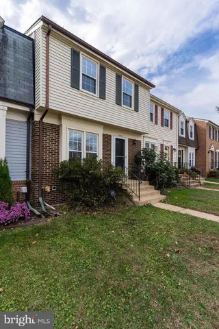 $2,150 | 14405 Black Horse Court, Centreville, VA 20120
