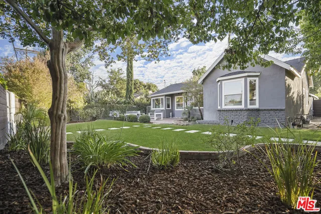 $1,499,000 | 11700 Huston Street, Valley Village, CA 91607