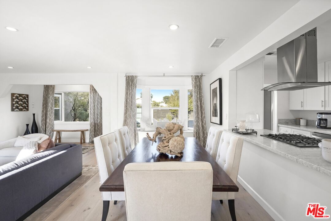 11700 Huston Street Valley Village, CA 91607 - Photo 20 of 70