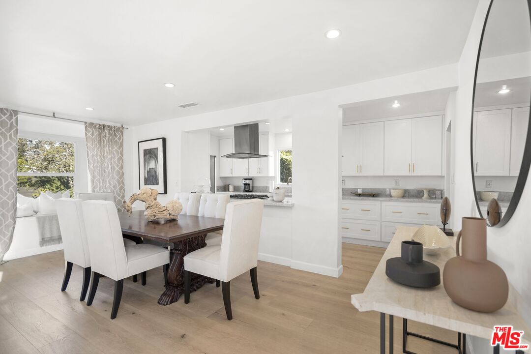 11700 Huston Street Valley Village, CA 91607 - Photo 21 of 70