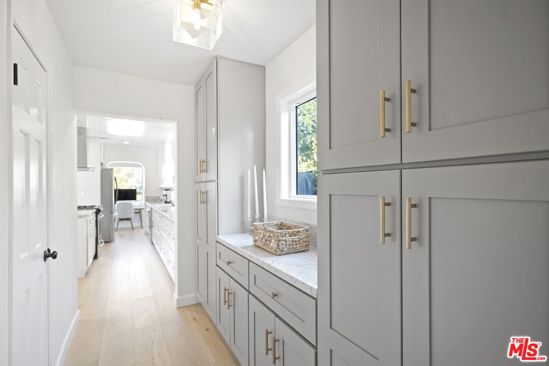 11700 Huston Street Valley Village, CA 91607 - Photo 30 of 70