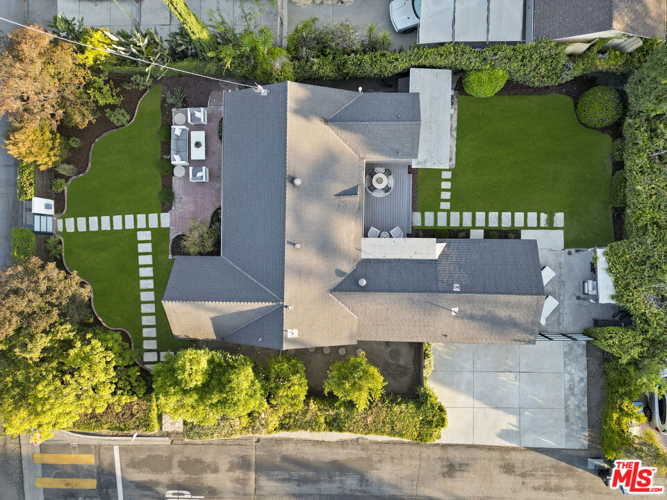 11700 Huston Street Valley Village, CA 91607 - Photo 4 of 70