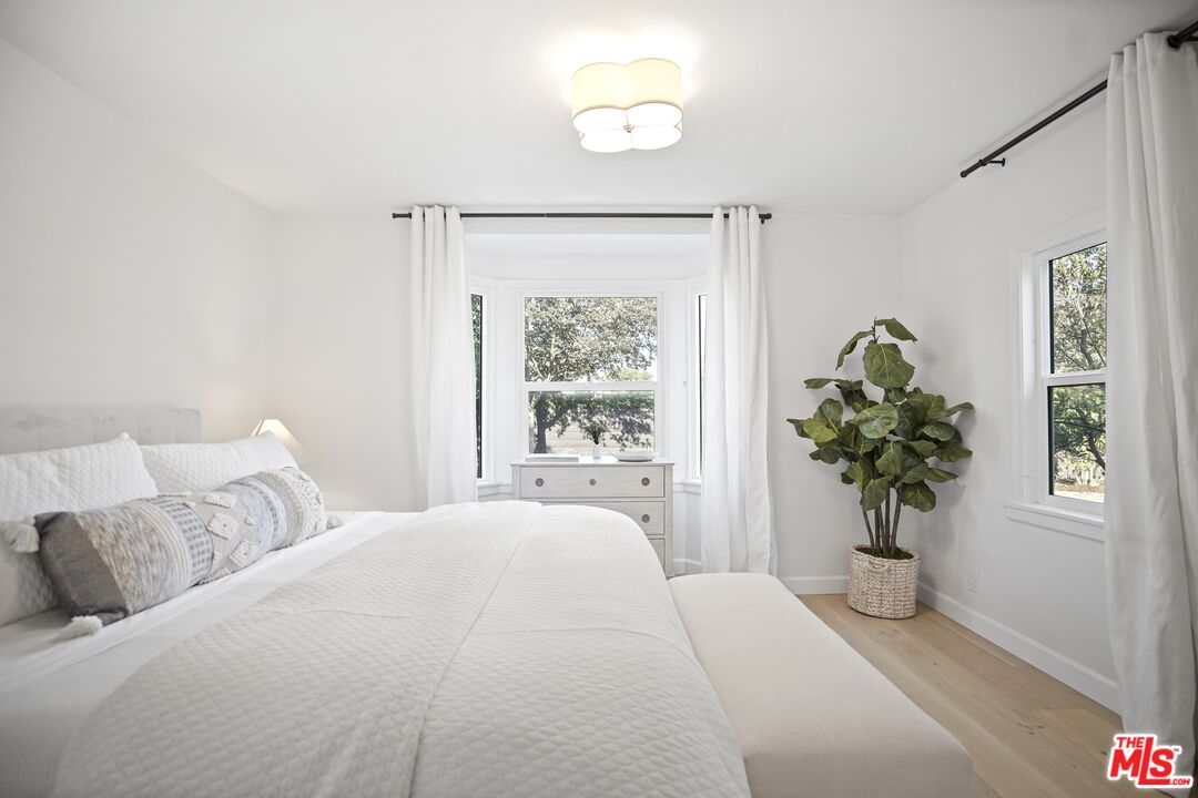 11700 Huston Street Valley Village, CA 91607 - Photo 41 of 70