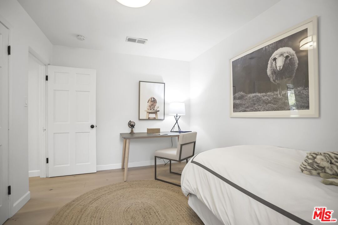 11700 Huston Street Valley Village, CA 91607 - Photo 46 of 70