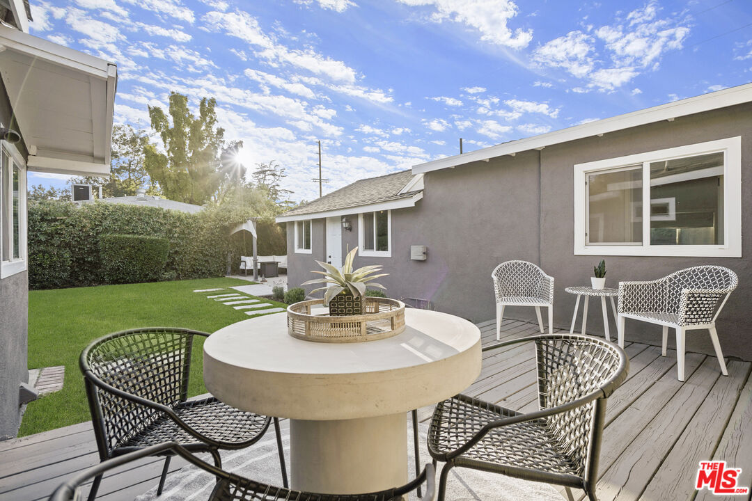 11700 Huston Street Valley Village, CA 91607 - Photo 48 of 70
