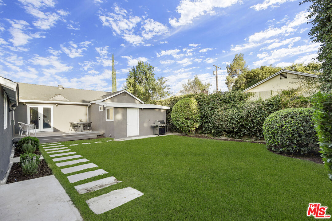 11700 Huston Street Valley Village, CA 91607 - Photo 50 of 70