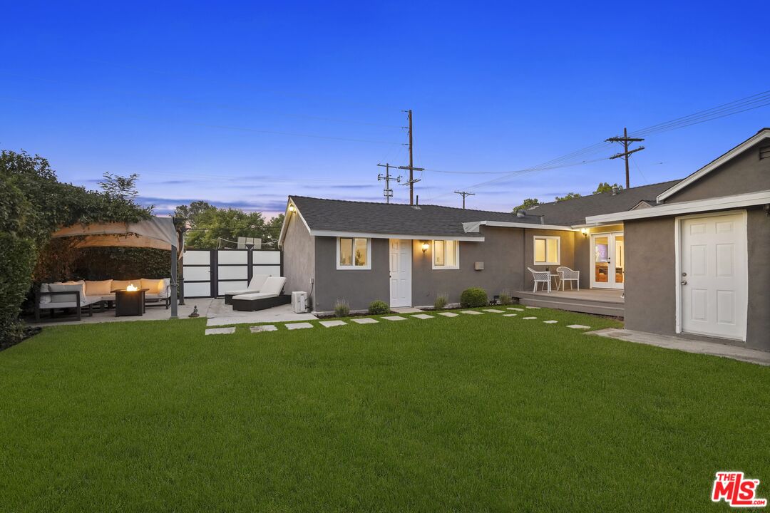 11700 Huston Street Valley Village, CA 91607 - Photo 57 of 70