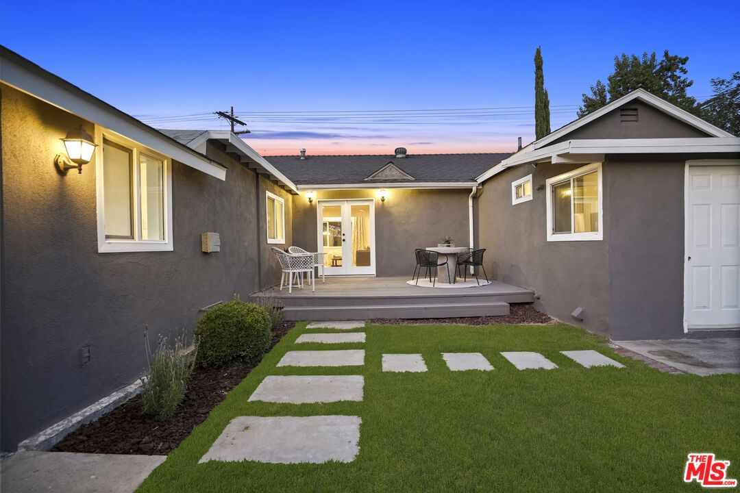 11700 Huston Street Valley Village, CA 91607 - Photo 61 of 70