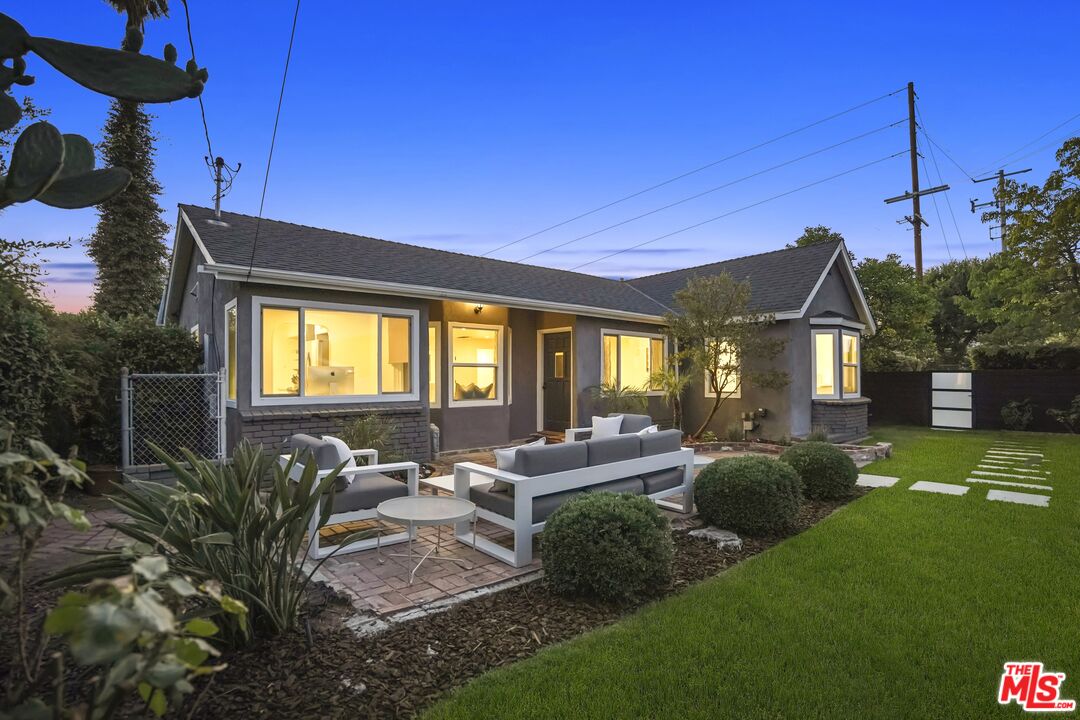 11700 Huston Street Valley Village, CA 91607 - Photo 64 of 70