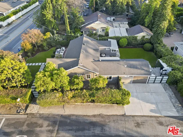 $1,499,000 | 11700 Huston Street, Valley Village, CA 91607