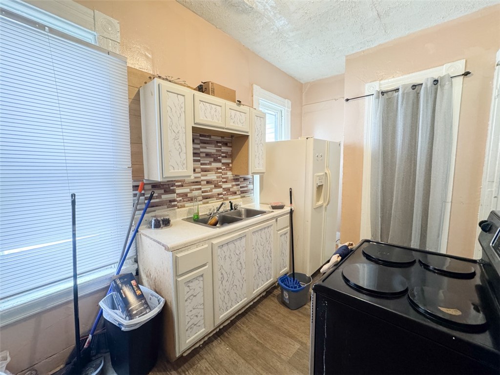 455 Clifford Avenue Rochester, NY 14621 - Photo 8 of 14