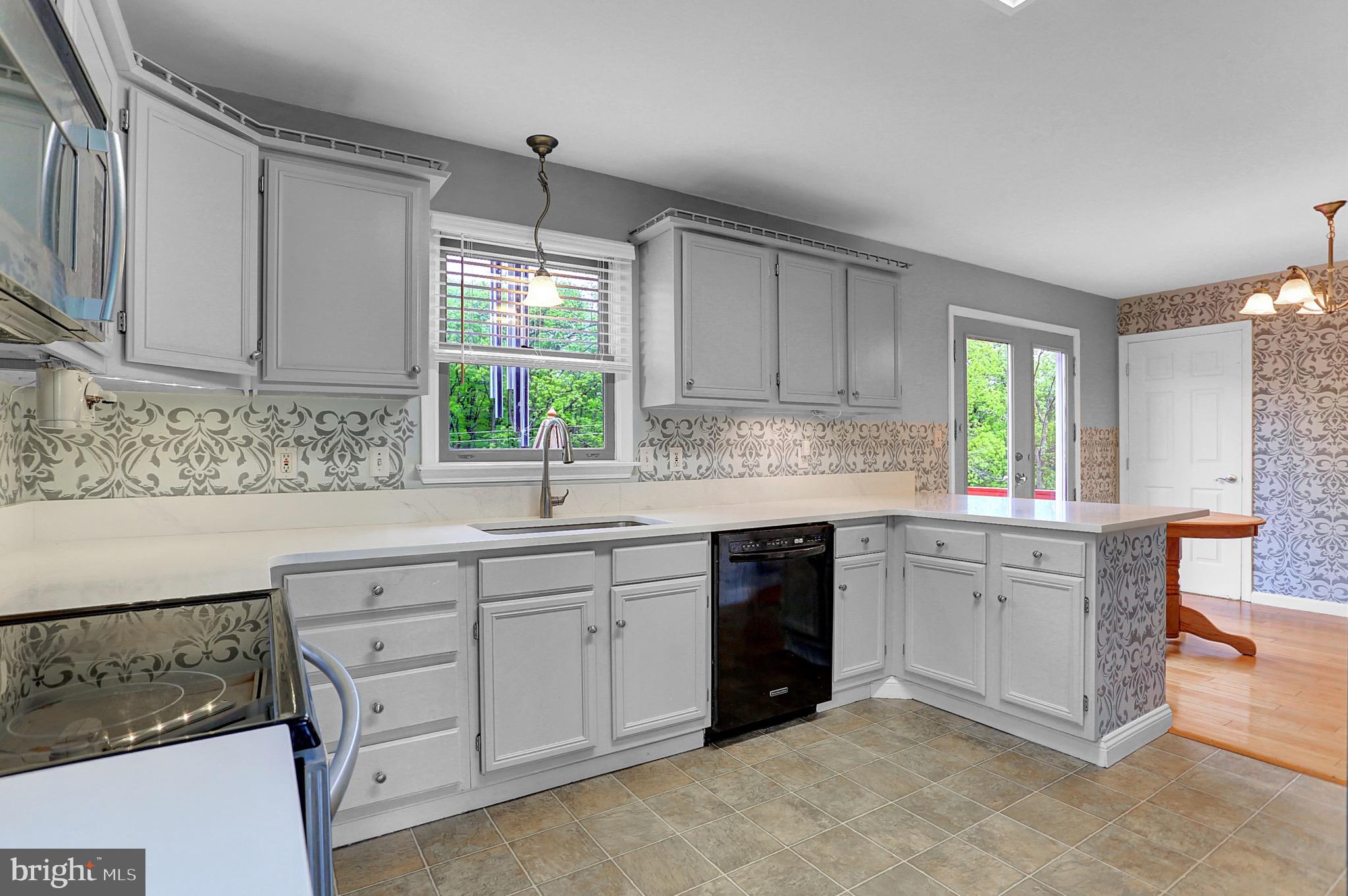 2561 Spring Road Carlisle, PA 17013 - Photo 4 of 32 Gallery Image 4