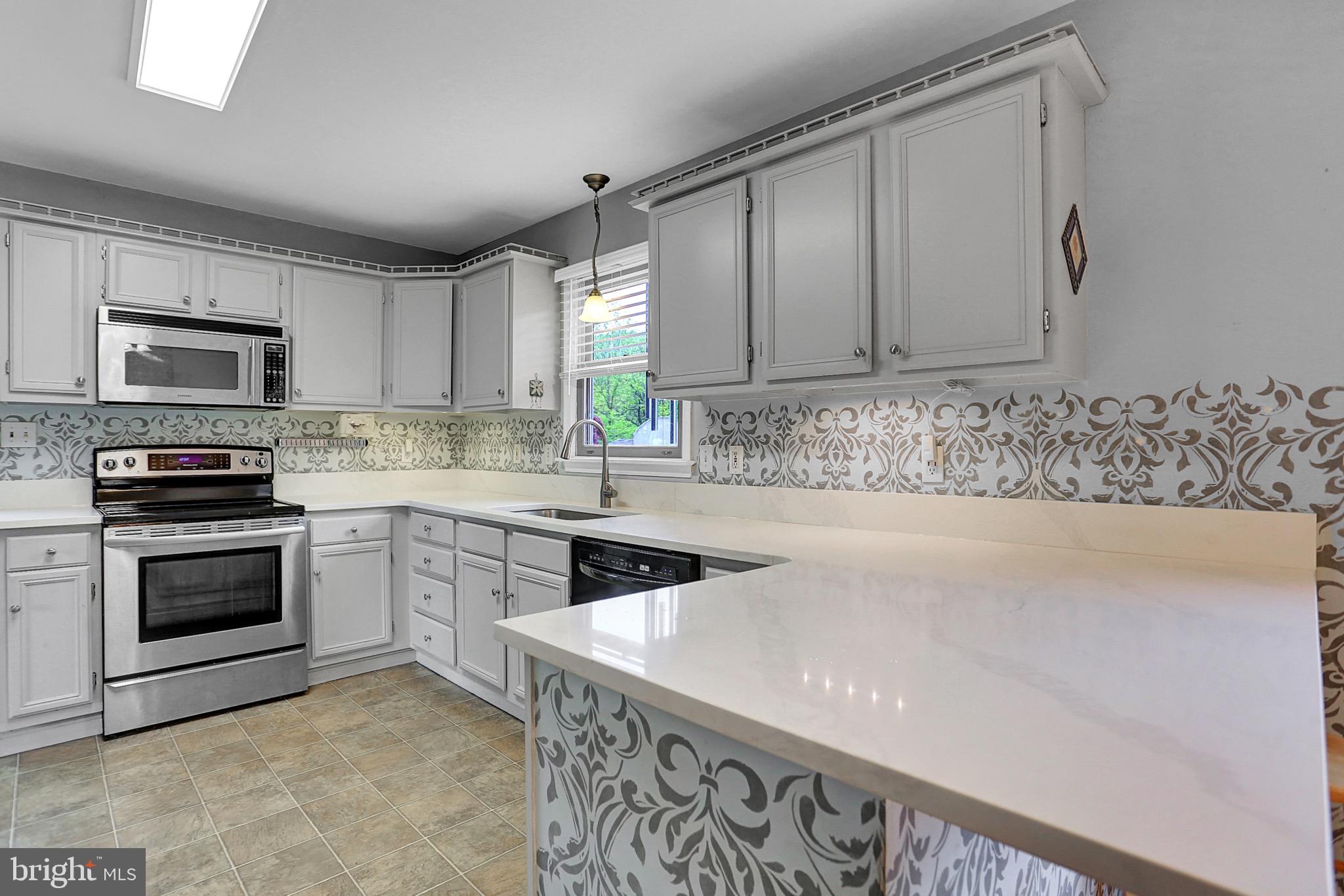 2561 Spring Road Carlisle, PA 17013 - Photo 5 of 32 Gallery Image 5