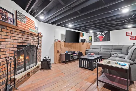 $269,000 | 908 Barnhart Court, Zion, IL 60099