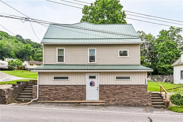 $189,900 | 138 Penn Avenue, Hollsopple, PA 15935
