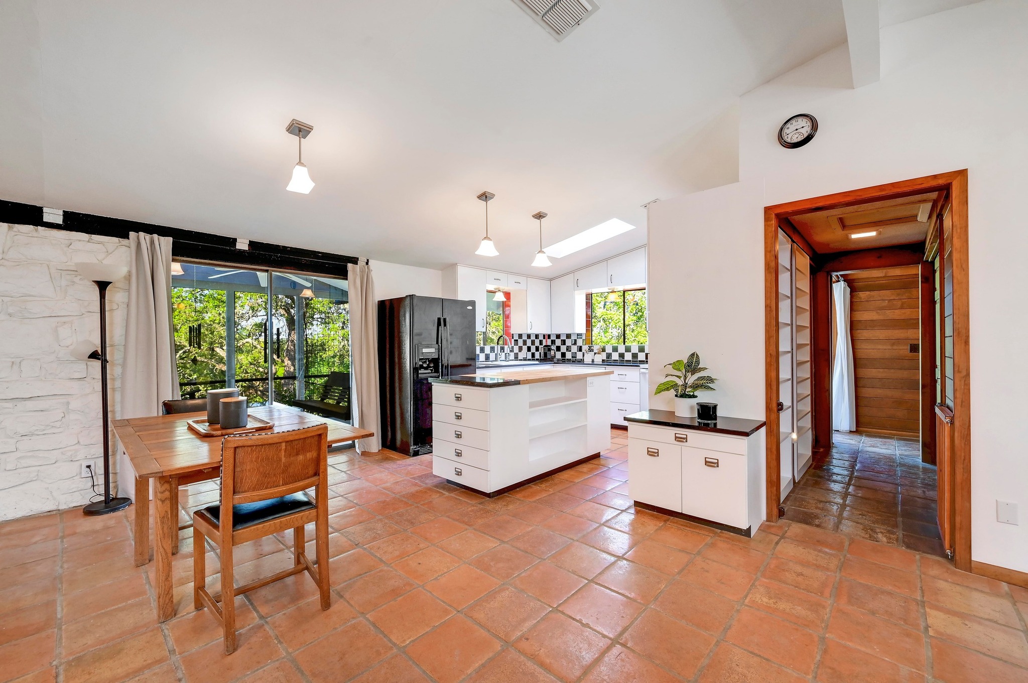 445 Bendigo Lane Wimberley, TX 78676 - Photo 20 of 31