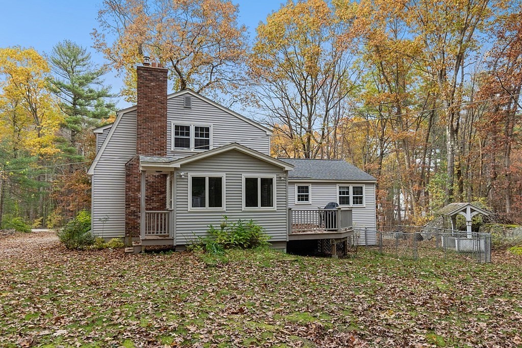 5 Groton Road Westford, MA 01886 - Photo 8 of 36