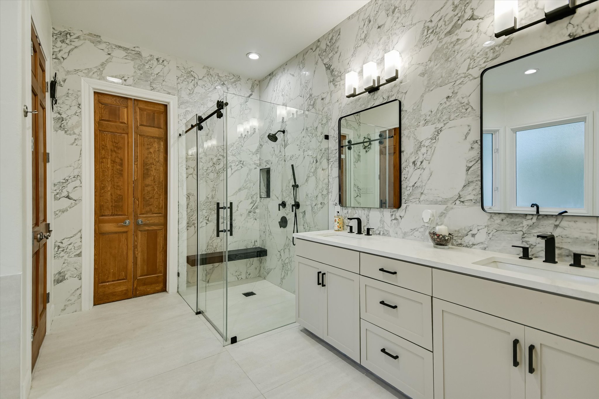 17110 Majestic Ridge Road Austin, TX 78738 - Photo 18 of 33 Gallery Image 18