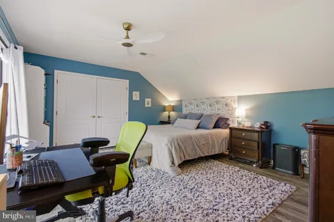 a view of a storage & utility room