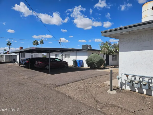 $1,099 | 1325 East Vista Avenue, Unit 1, Phoenix, AZ 85020