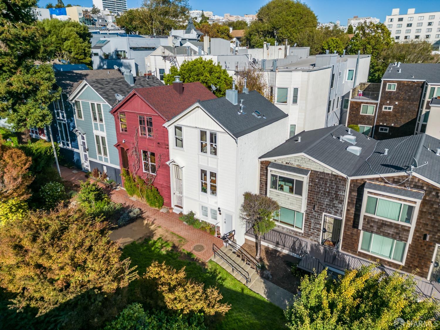 1 Cottage Row San Francisco, CA 94115 - Photo 41 of 52 front view of a house with a yard