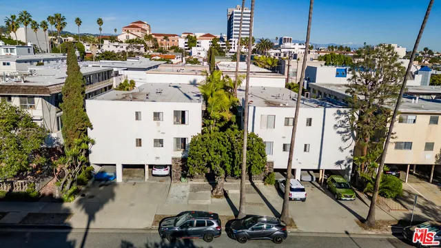 $6,000,000 | 1243 12th Street, Santa Monica, CA 90401