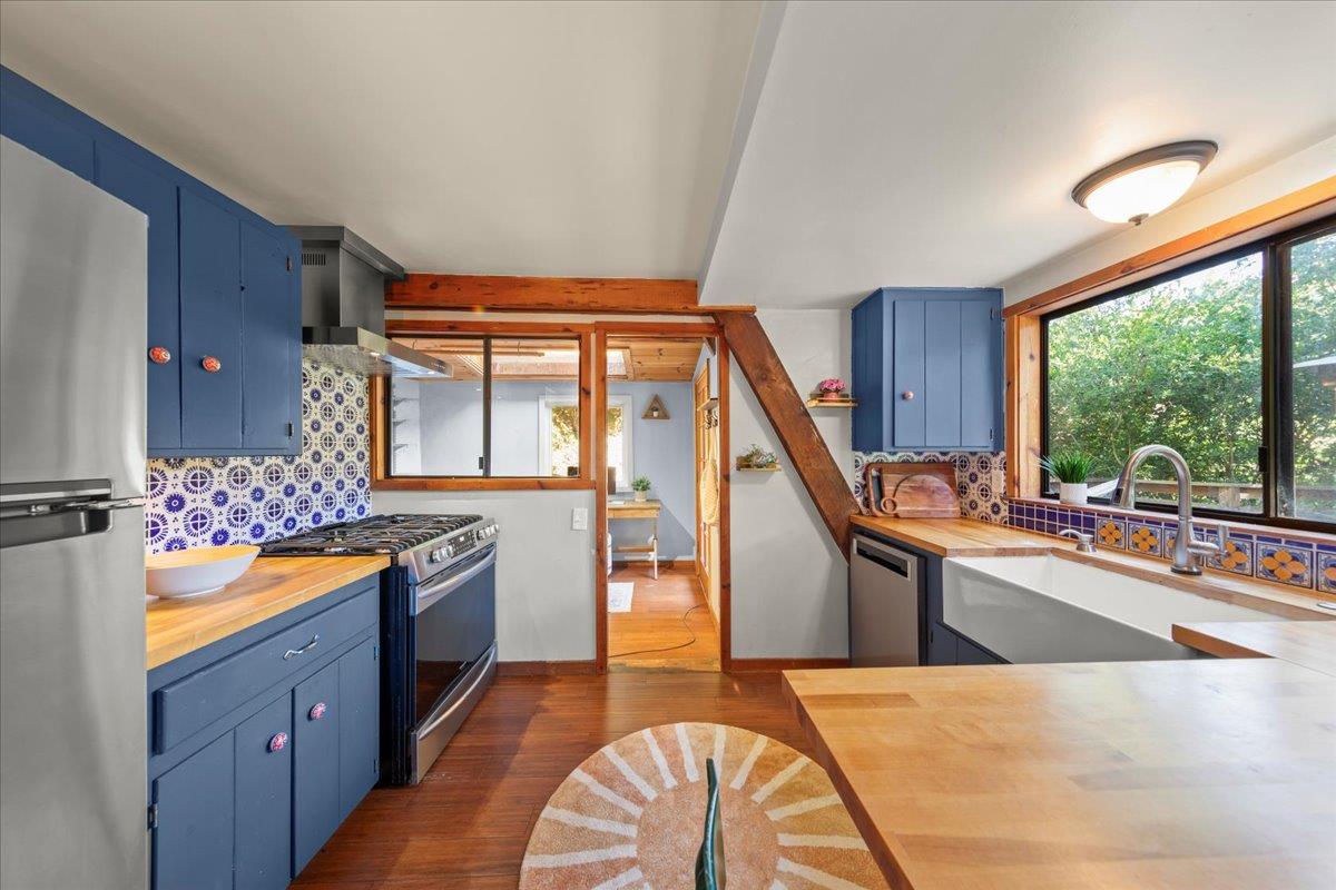 65 Hitchcock Road Carmel Valley, CA 93924 - Photo 16 of 33