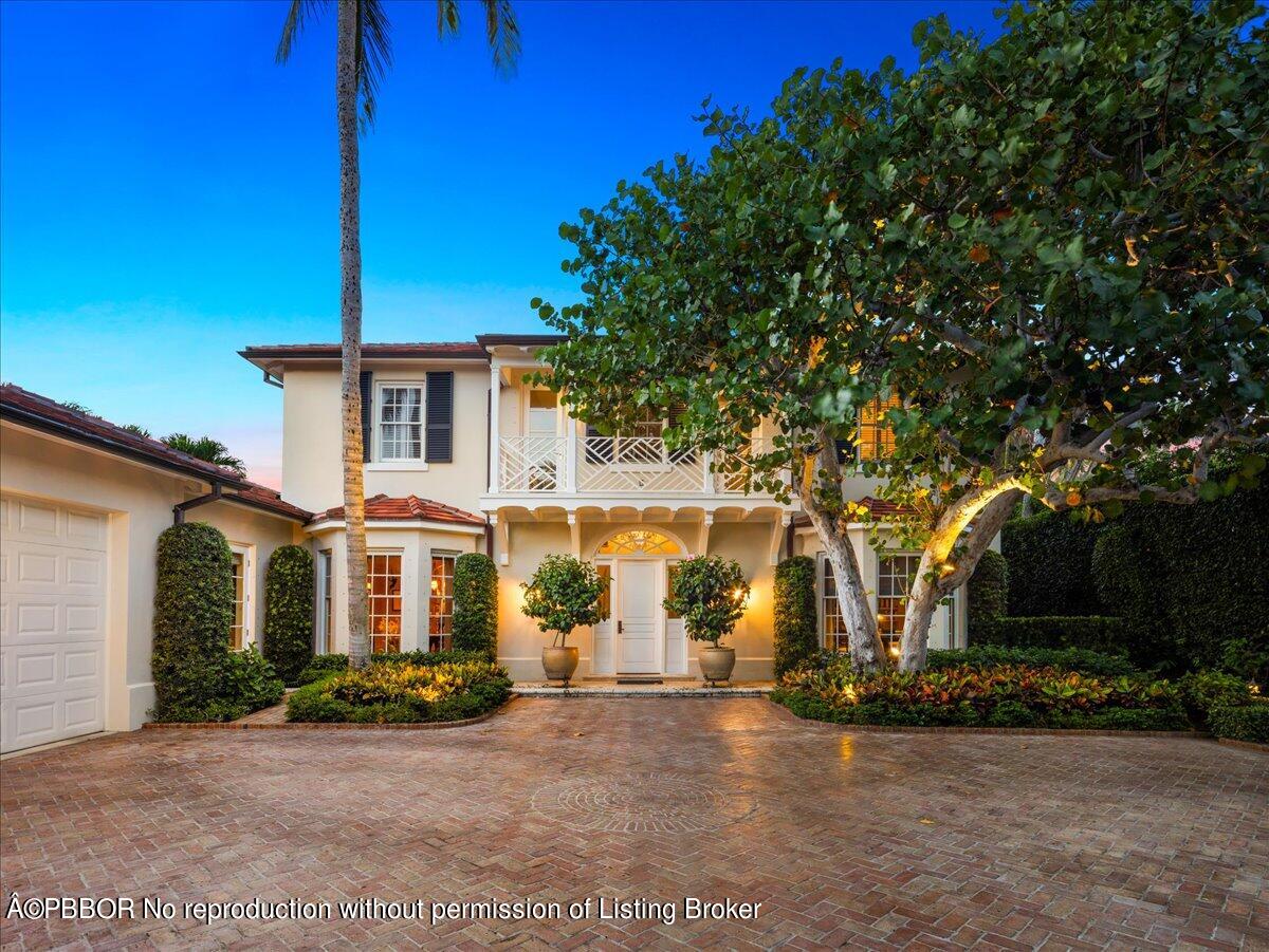259 Merrain Road Palm Beach, FL 33480 - Photo 2 of 57 Front of the House