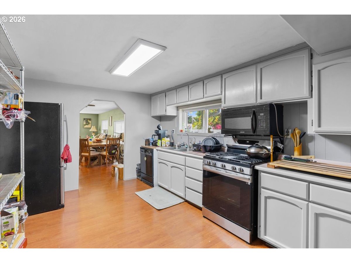 224 5th Street Dillard, OR 97496 - Photo 14 of 29