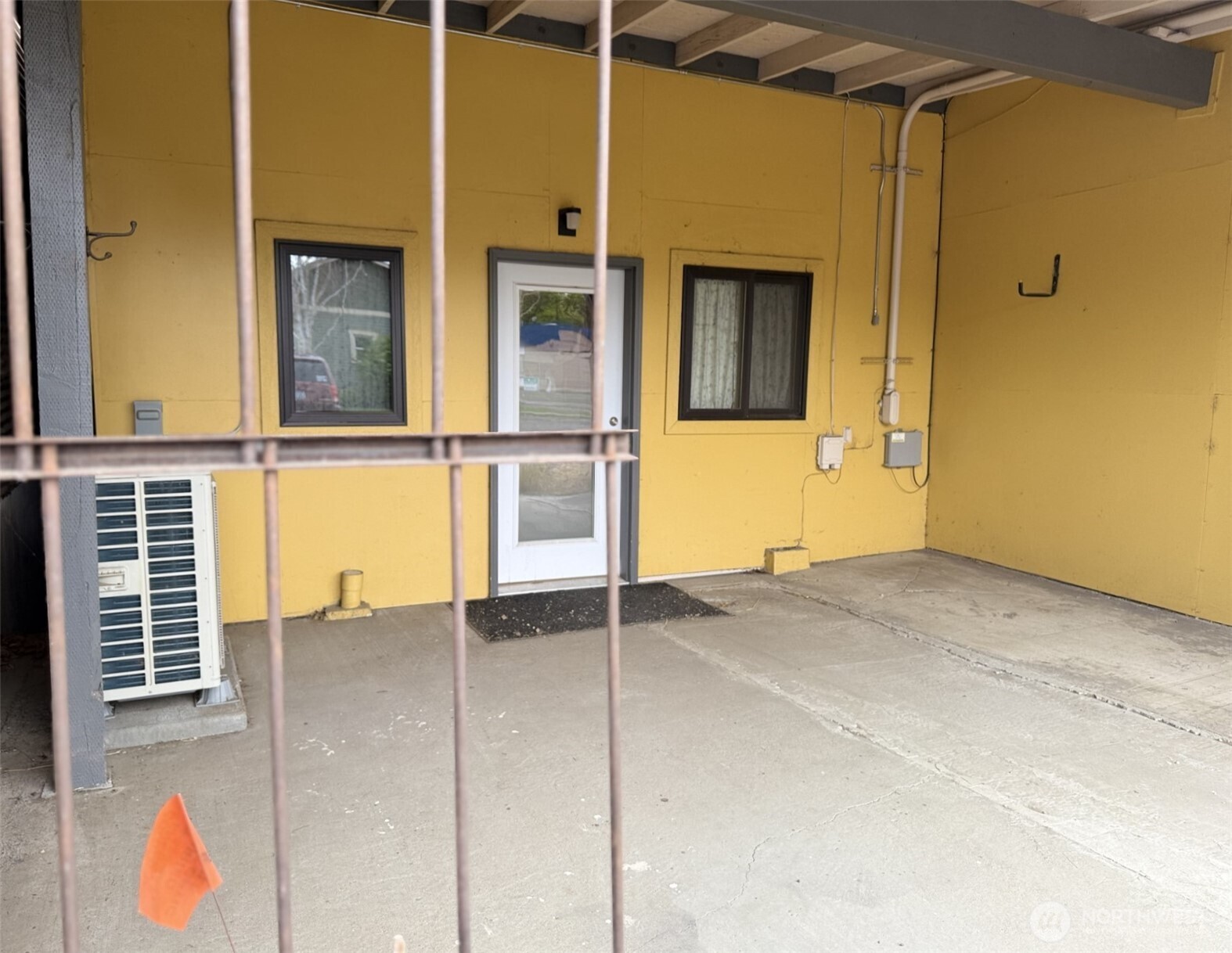 250 East Main Street Dayton, WA 99328 - Photo 31 of 33 a view of an empty room