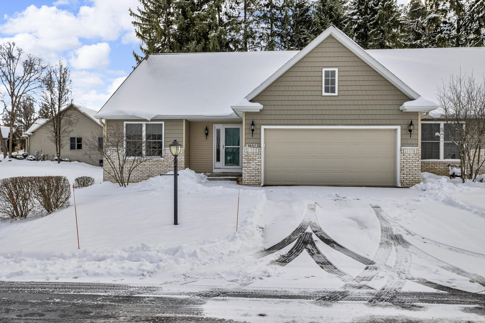 3657 Terrace Hills Lane Jackson, MI 49203 - Photo 2 of 46 0N0A1989