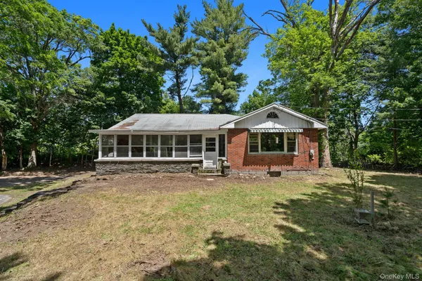 $250,000 | 687 Highway 52, Beacon, NY 12508
