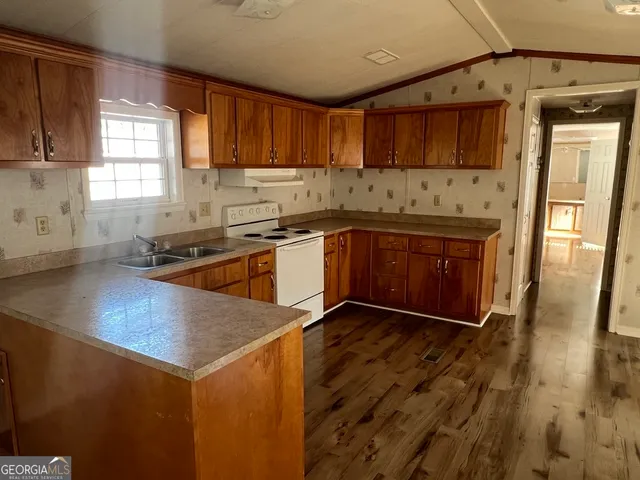 $1,295 | 727 West 3rd Street, Woodbine, GA 31569