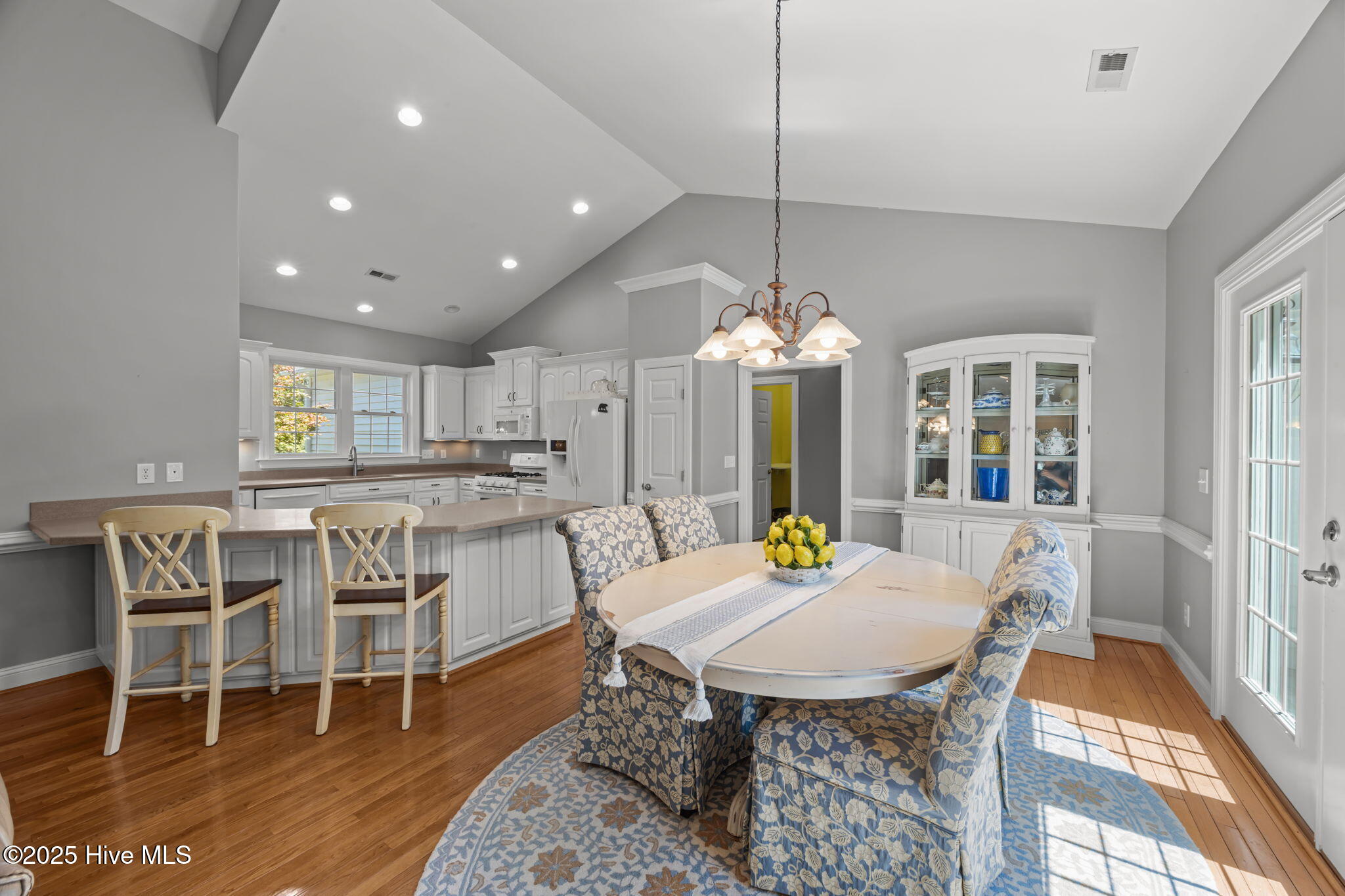 205 Emmen Road New Bern, NC 28562 - Photo 11 of 46 15-web-or-mls-0C0A5593