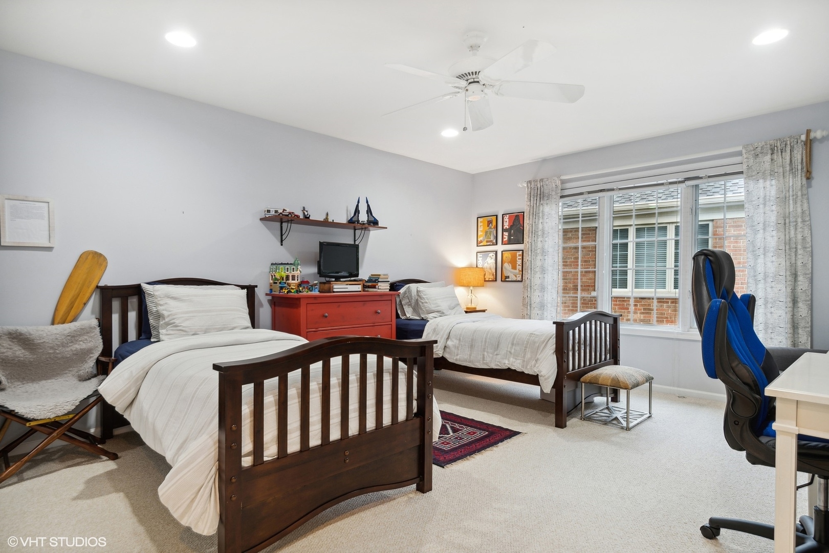 2013 Royal Ridge Drive Northbrook, IL 60062 - Photo 23 of 43 a bedroom with furniture and a bed