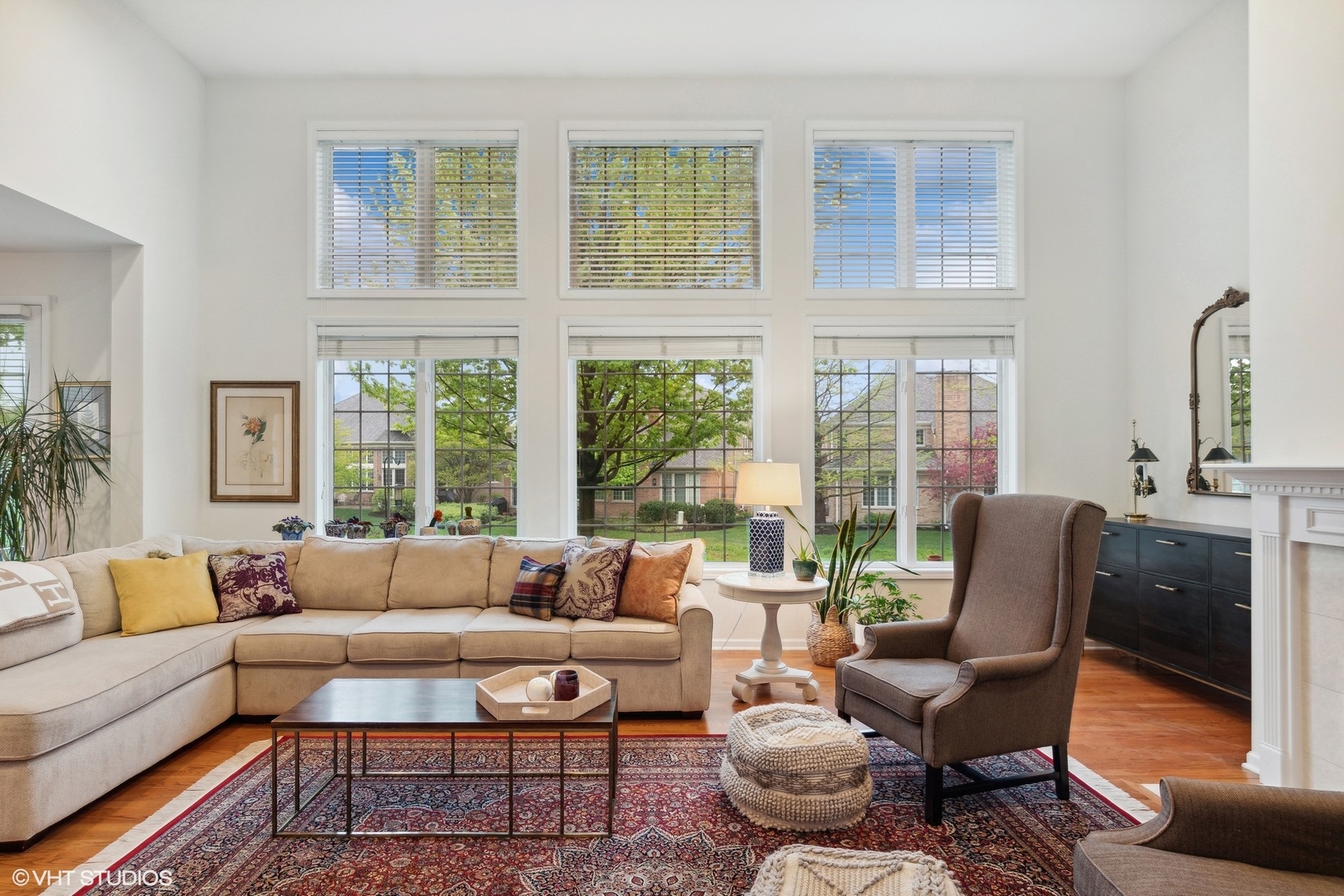 2013 Royal Ridge Drive Northbrook, IL 60062 - Photo 7 of 43 a living room with furniture and a large window
