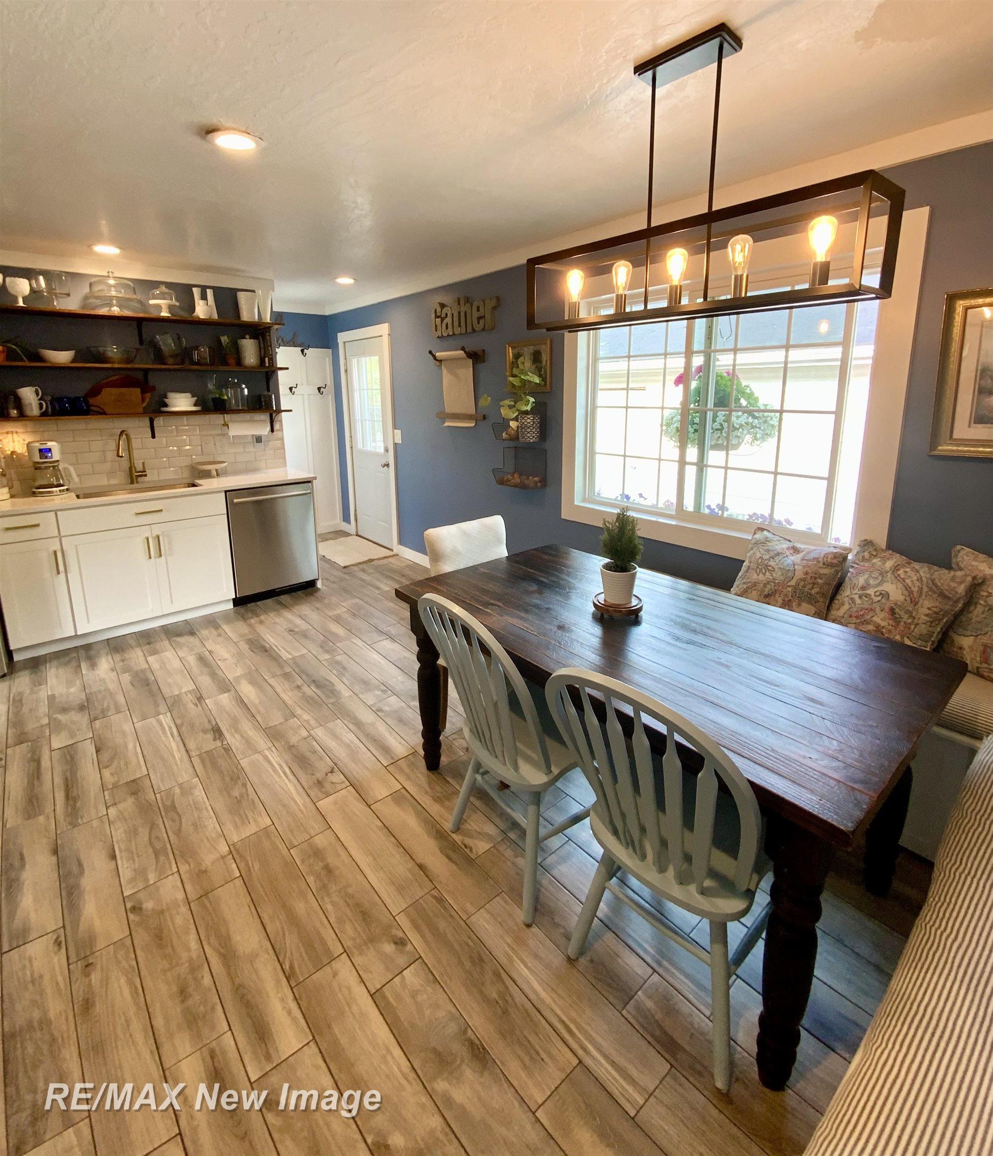 3855 Mack Road Saginaw, MI 48601 - Photo 7 of 25 50142515-e6338410-0d24-4537-b10f-f46f17cb707d.JPG