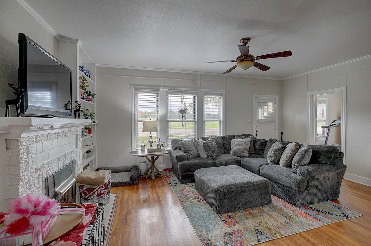 1708 Olive Street Georgetown, TX 78626 - Photo 19 of 38 Living room recently (3/2026) painted interior.