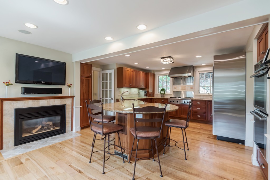 22 Reservation Road Andover, MA 01810 - Photo 10 of 30 Gallery Image 10