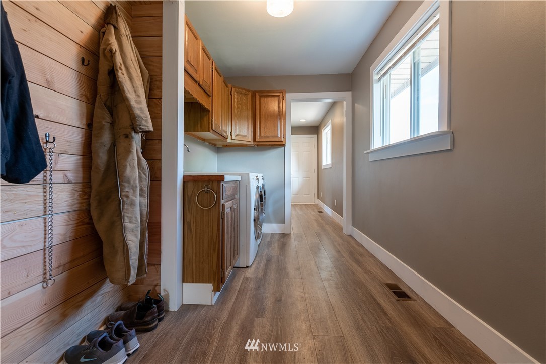 8796 Vinup Road Lynden, WA 98264 - Photo 16 of 30 Gallery Image 16