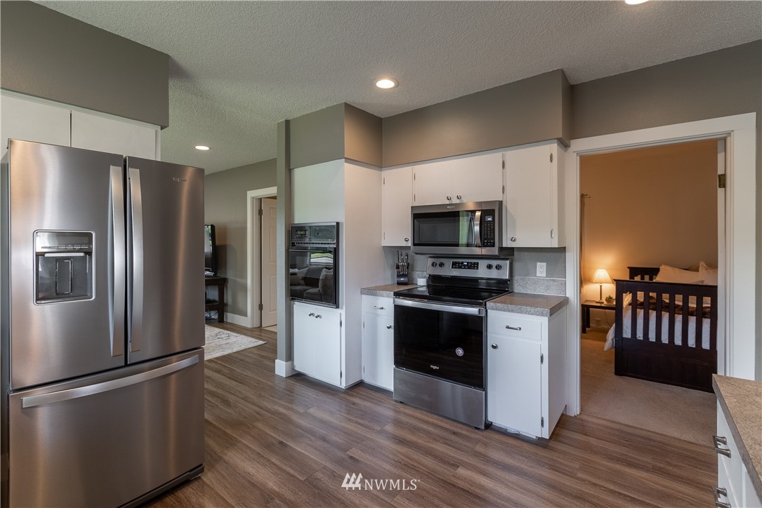 8796 Vinup Road Lynden, WA 98264 - Photo 9 of 30 Gallery Image 9