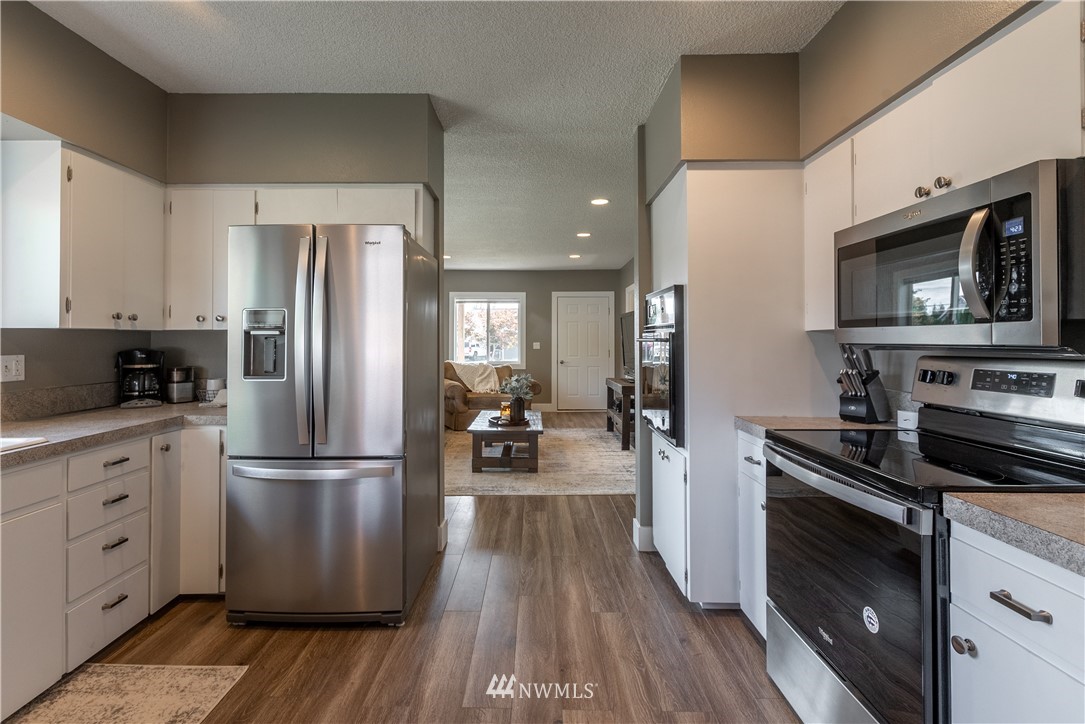 8796 Vinup Road Lynden, WA 98264 - Photo 10 of 30 Gallery Image 10
