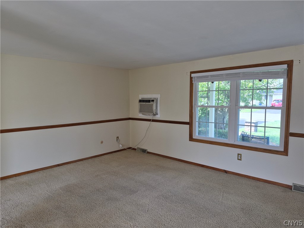 7934 Davis Road North Clay, NY 13041 - Photo 3 of 15 Gallery Image 3