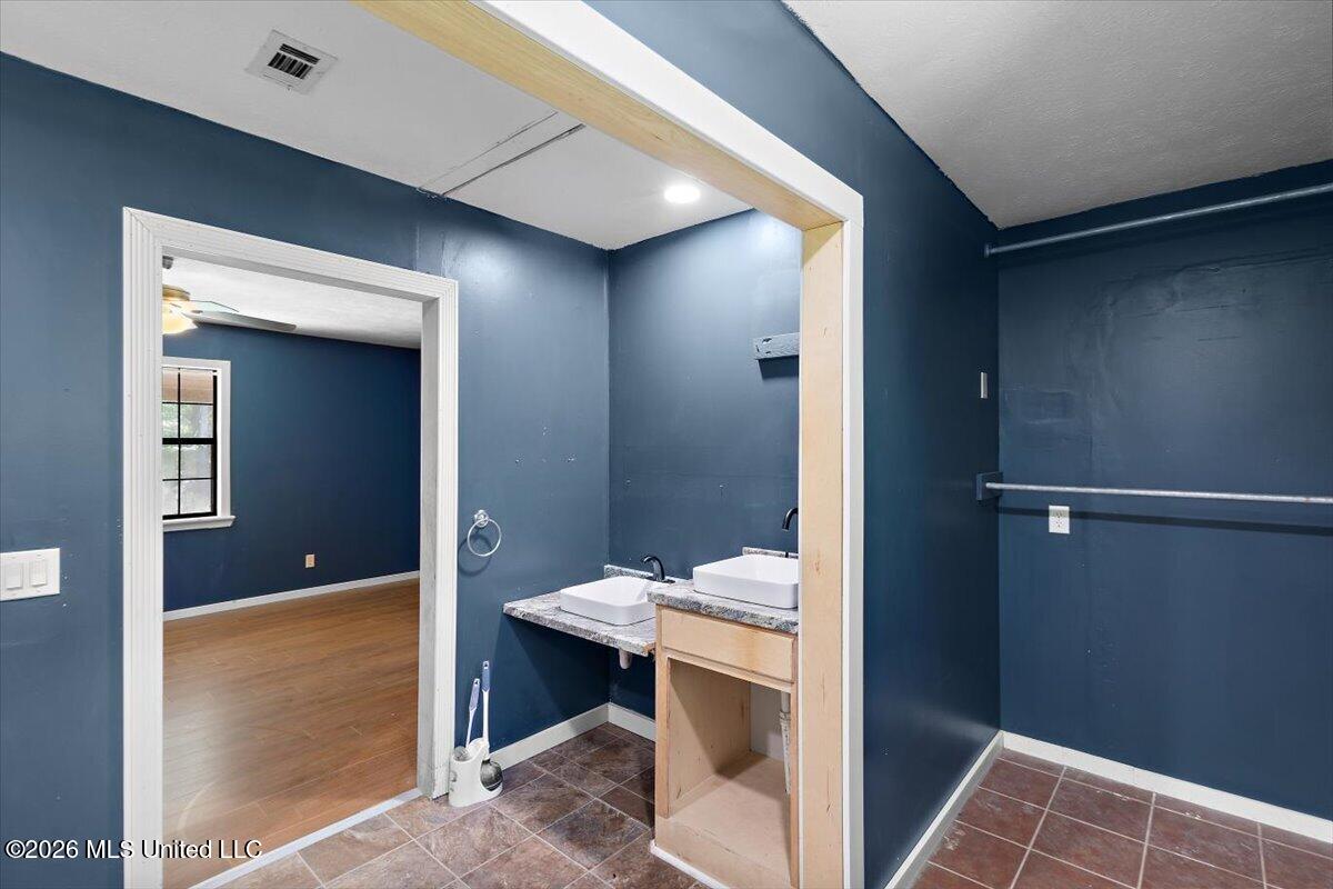 400 Cardinal Lane Carthage, MS 39051 - Photo 13 of 21 13-HTP_4313