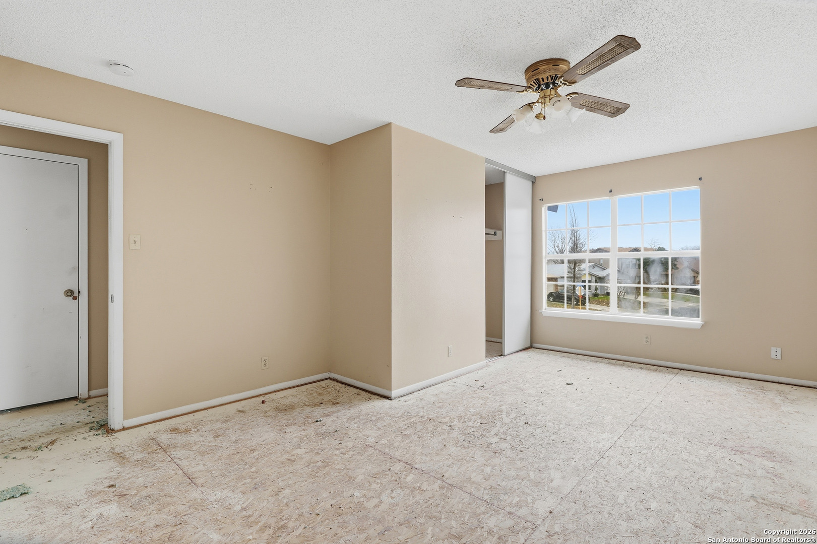 8264 Longhorn Ridge Drive Converse, TX 78109 - Photo 11 of 16 a view of an empty room with a window